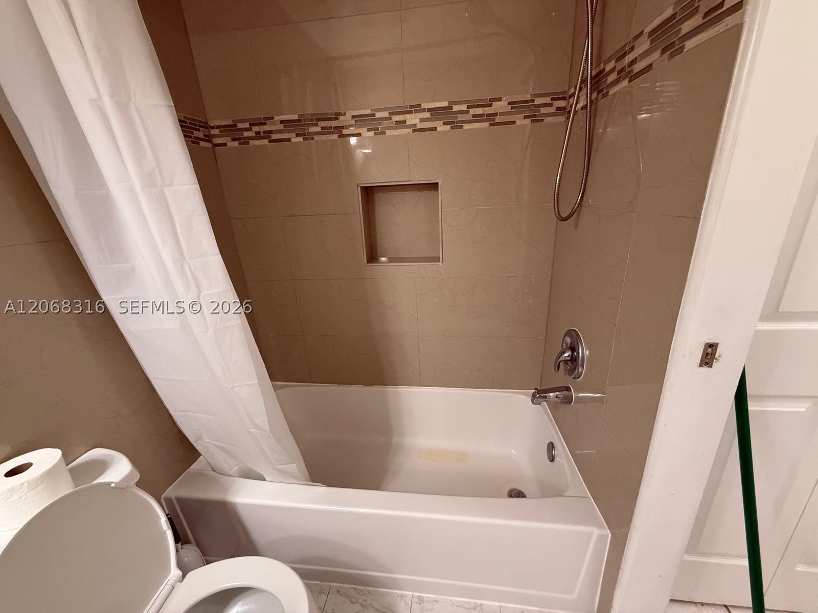 6540 W 26th Dr #24-60, Hialeah FL 33016