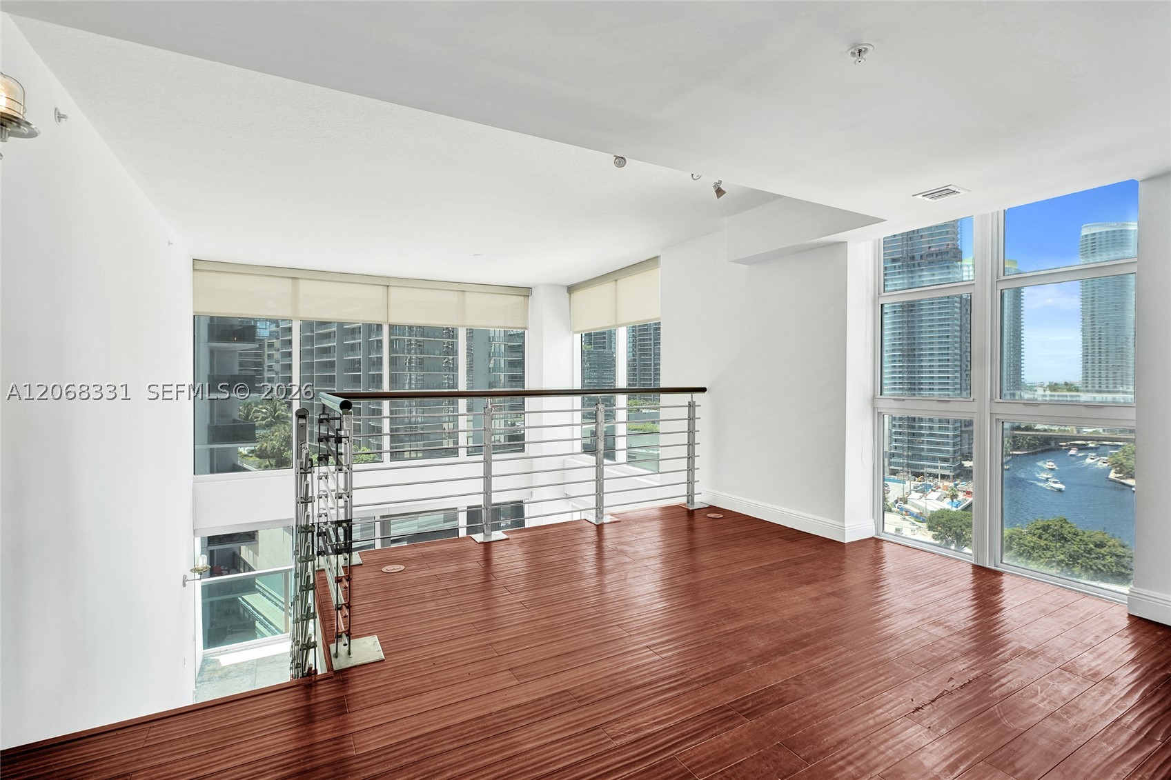 41 SE 5th St #1016, Miami FL 33131