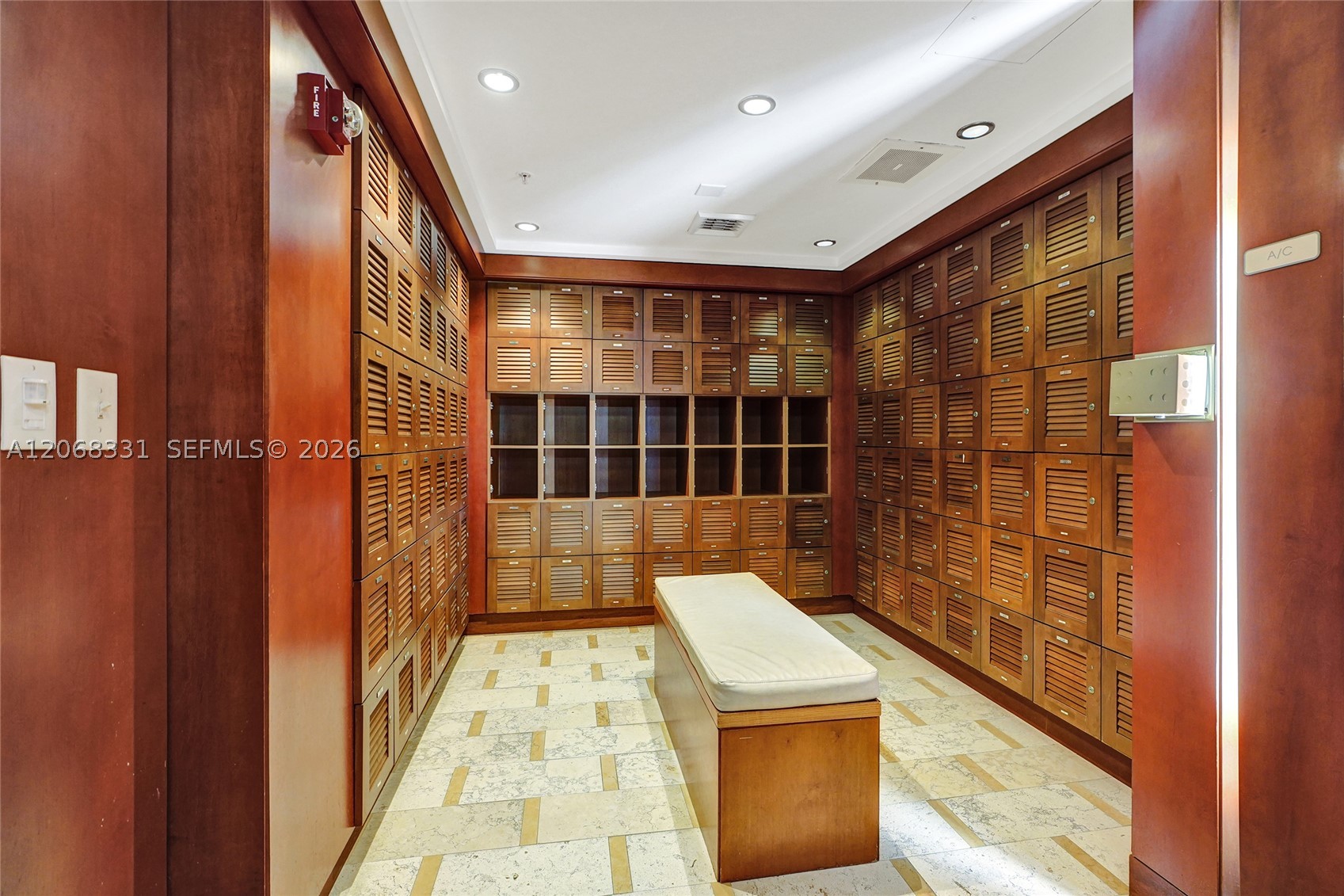41 SE 5th St #1016, Miami FL 33131