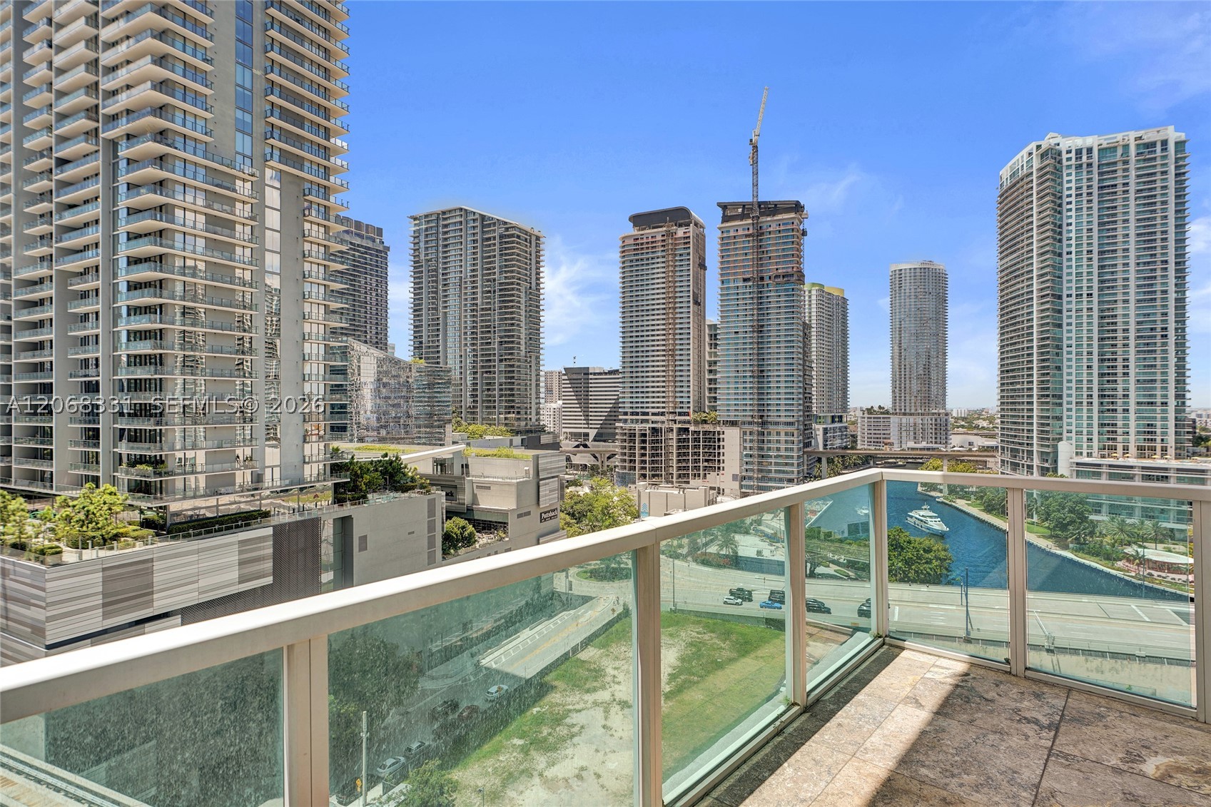 41 SE 5th St #1016, Miami FL 33131