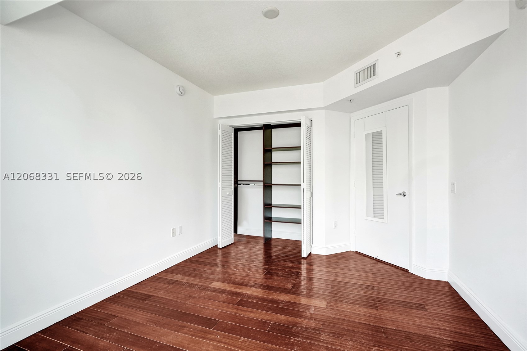 41 SE 5th St #1016, Miami FL 33131
