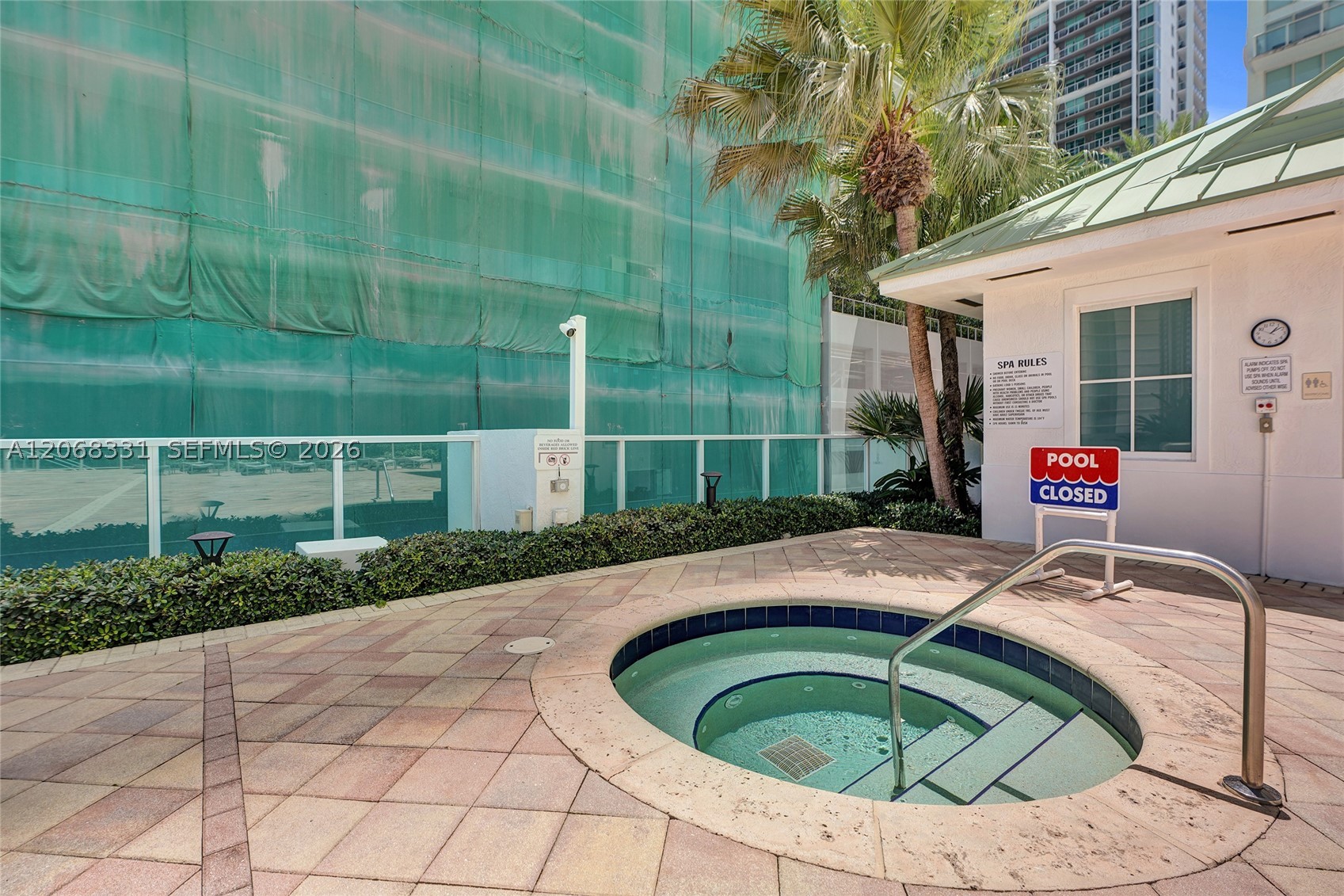 41 SE 5th St #1016, Miami FL 33131