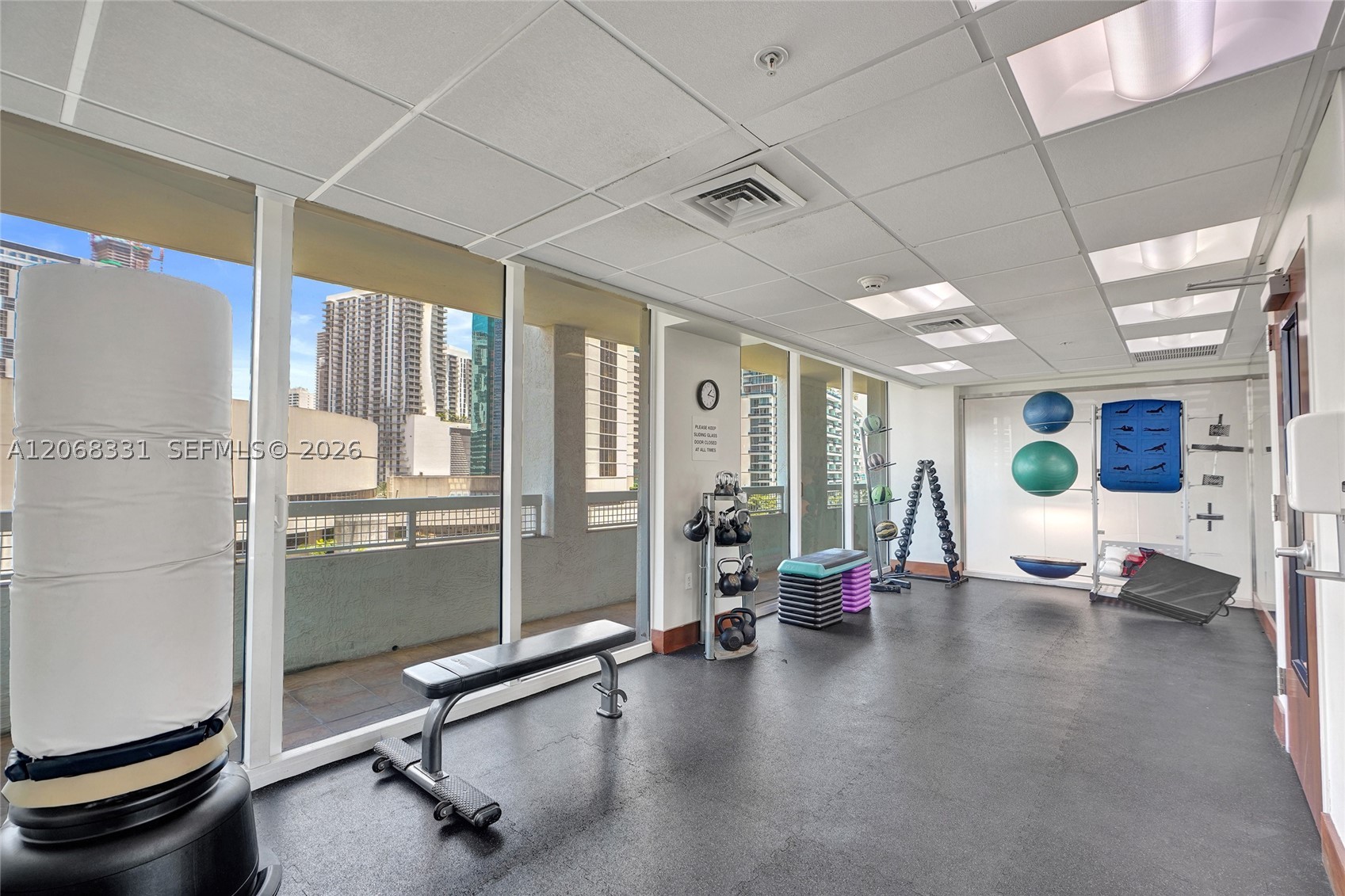41 SE 5th St #1016, Miami FL 33131