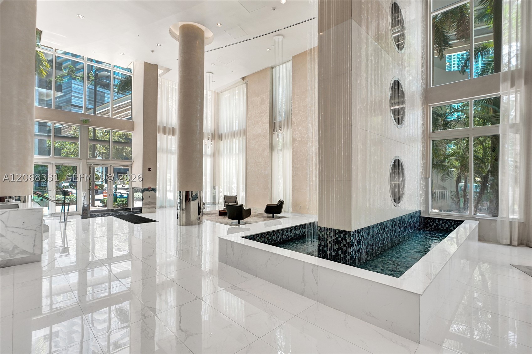 41 SE 5th St #1016, Miami FL 33131