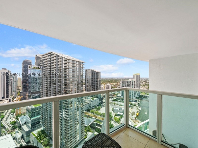 41 SE 5th St #2310, Miami FL 33131