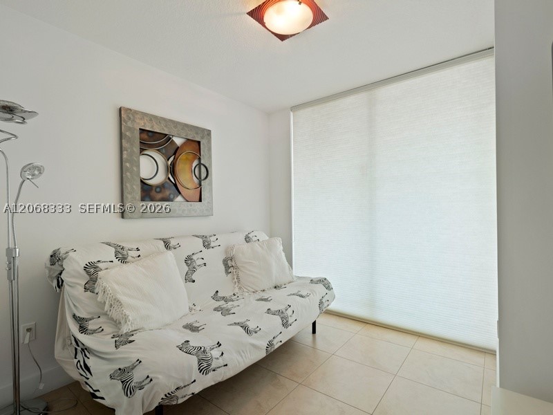 41 SE 5th St #2310, Miami FL 33131