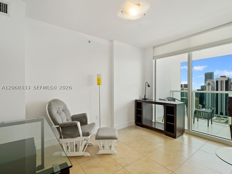 41 SE 5th St #2310, Miami FL 33131