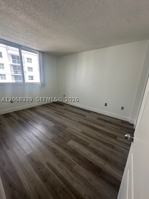 5091 NW 7th St #1008, Miami FL 33126