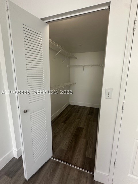 5091 NW 7th St #1008, Miami FL 33126