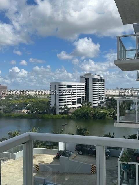 5091 NW 7th St #1008, Miami FL 33126
