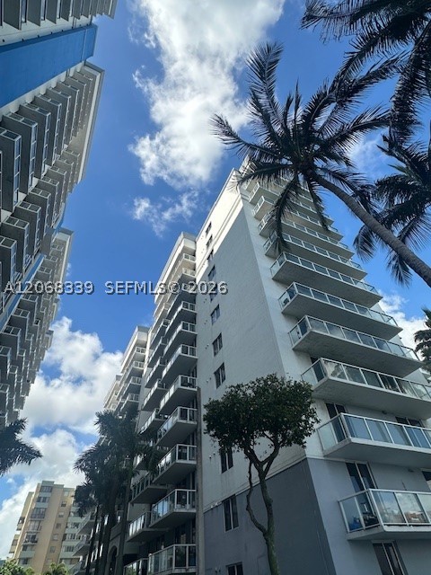 5091 NW 7th St #1008, Miami FL 33126
