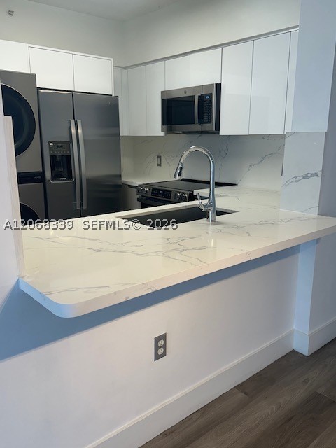 5091 NW 7th St #1008, Miami FL 33126