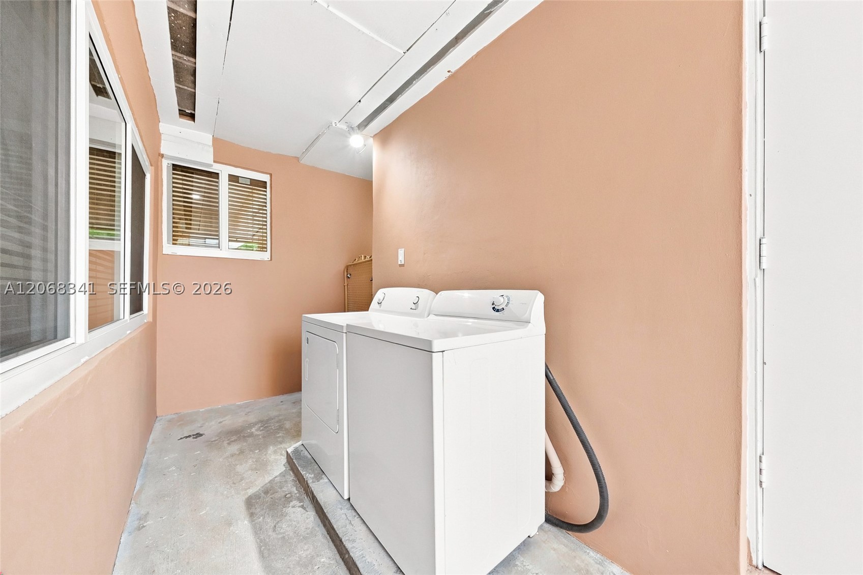 3180 W 3rd Ave, Hialeah FL 33012