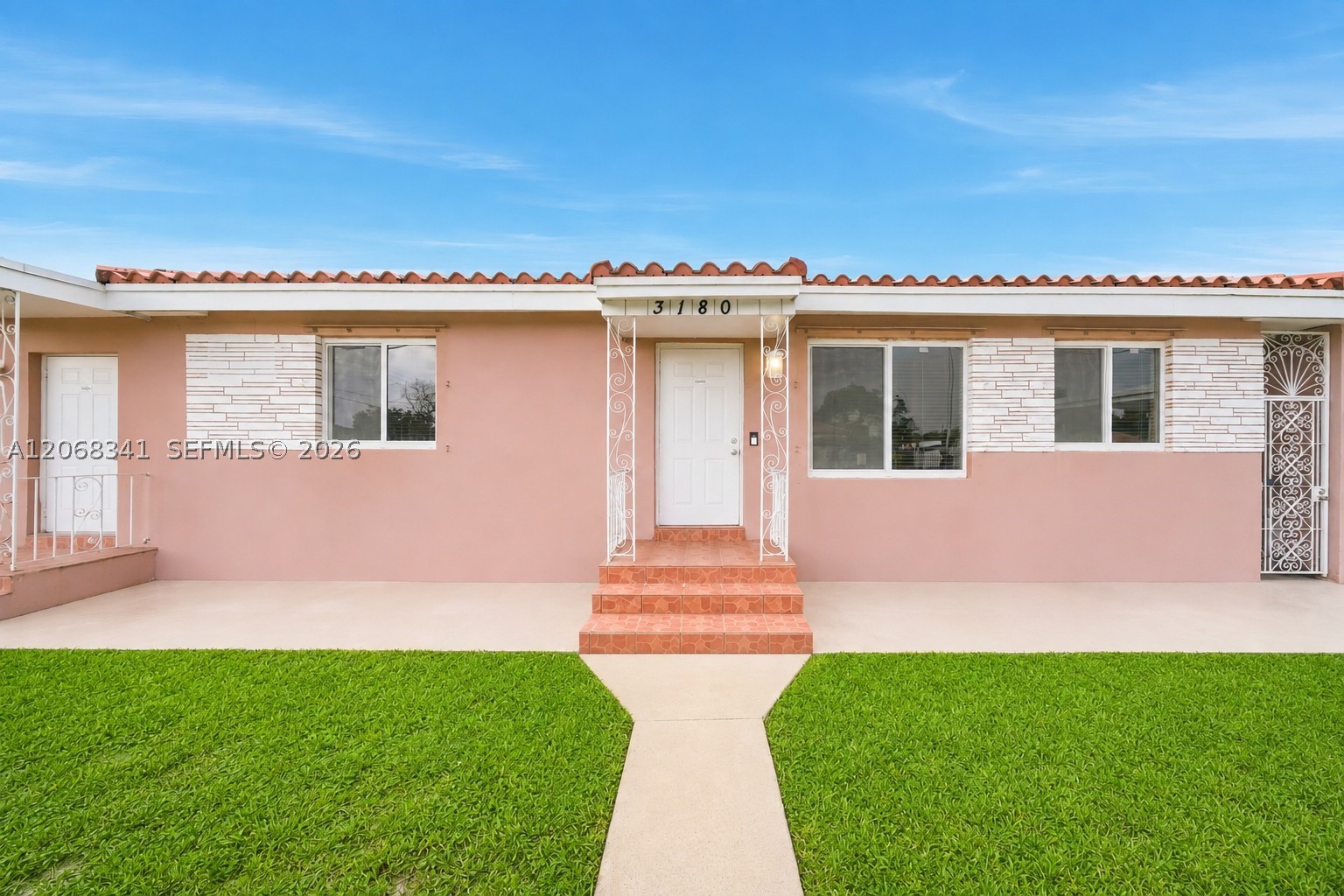 3180 W 3rd Ave, Hialeah FL 33012