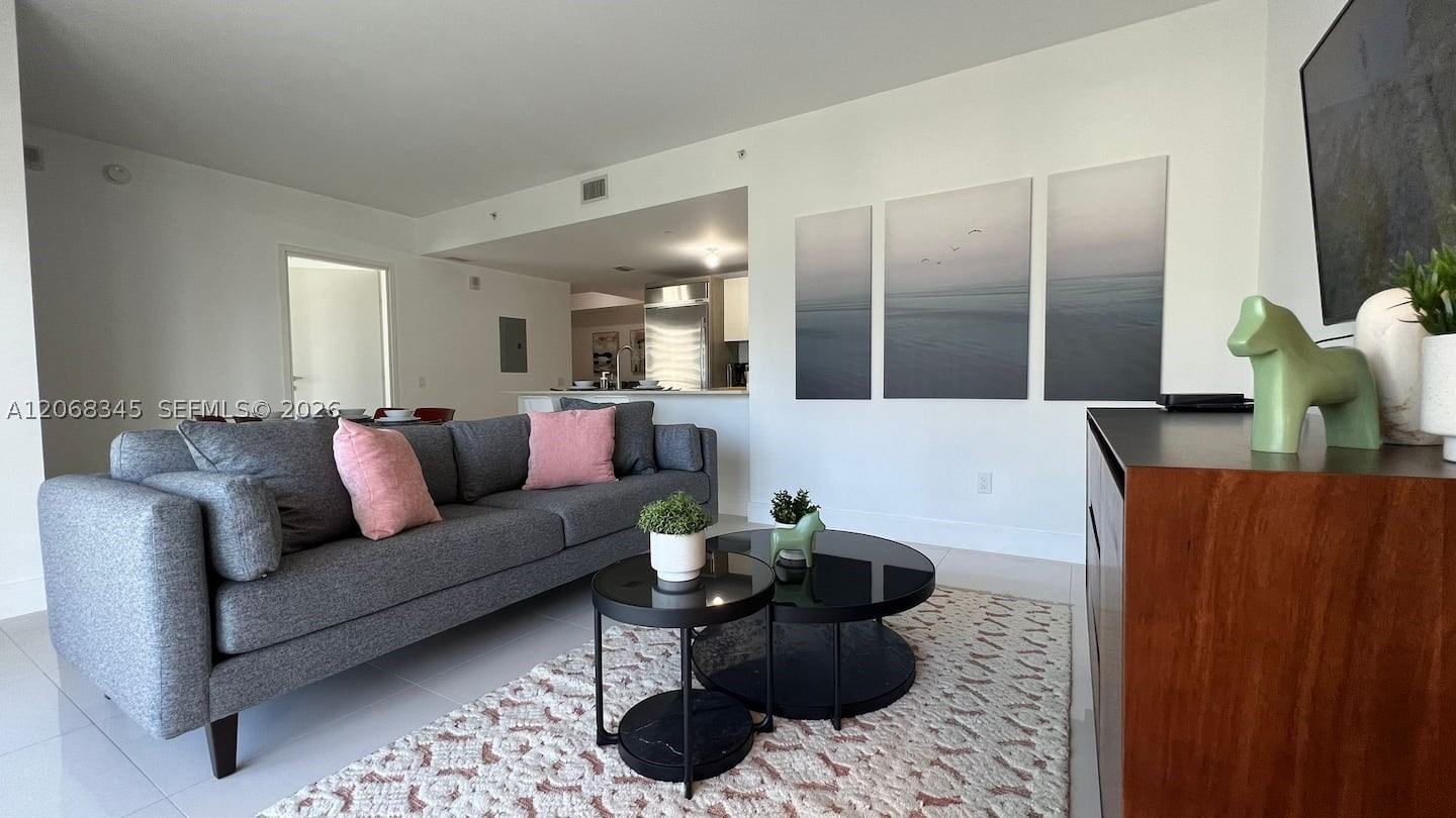 1300 Brickell Bay Dr #3400, Miami FL 33131
