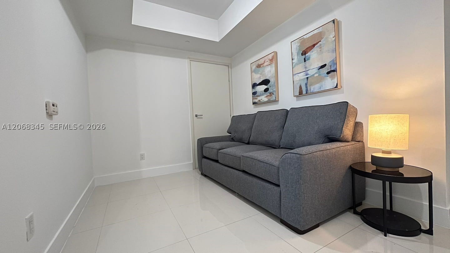 1300 Brickell Bay Dr #3400, Miami FL 33131