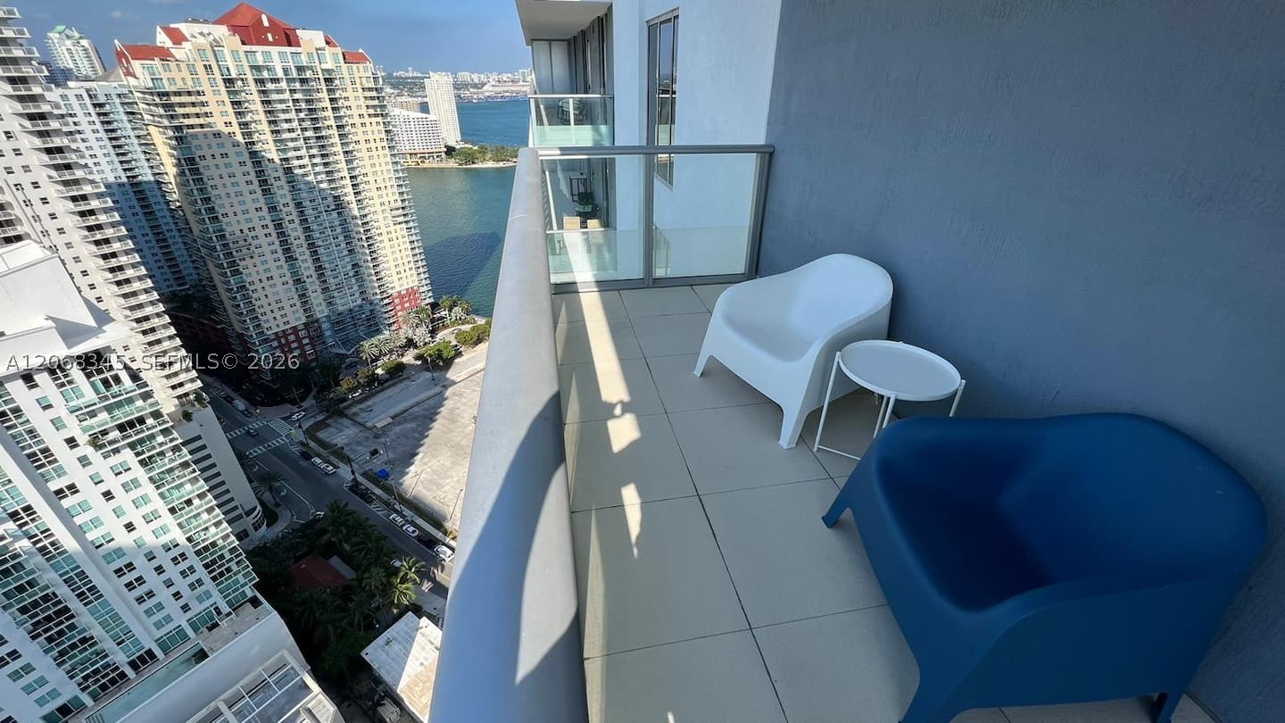 1300 Brickell Bay Dr #3400, Miami FL 33131