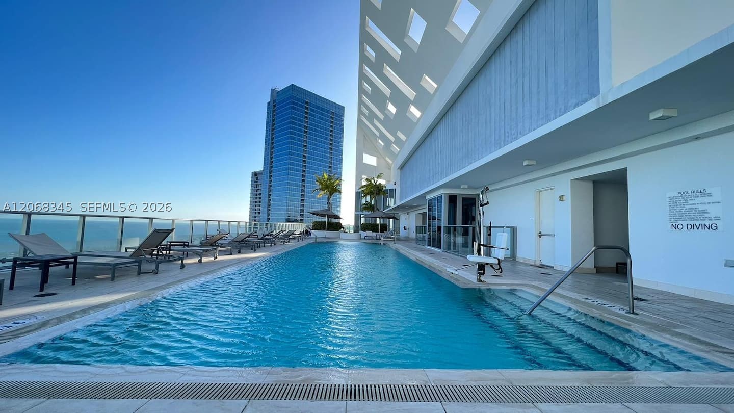 1300 Brickell Bay Dr #3400, Miami FL 33131