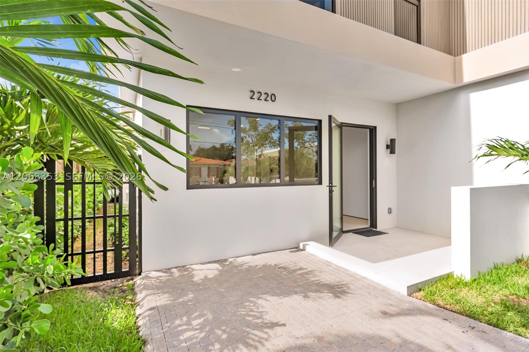 2220 SW 14th St, Miami FL 33145