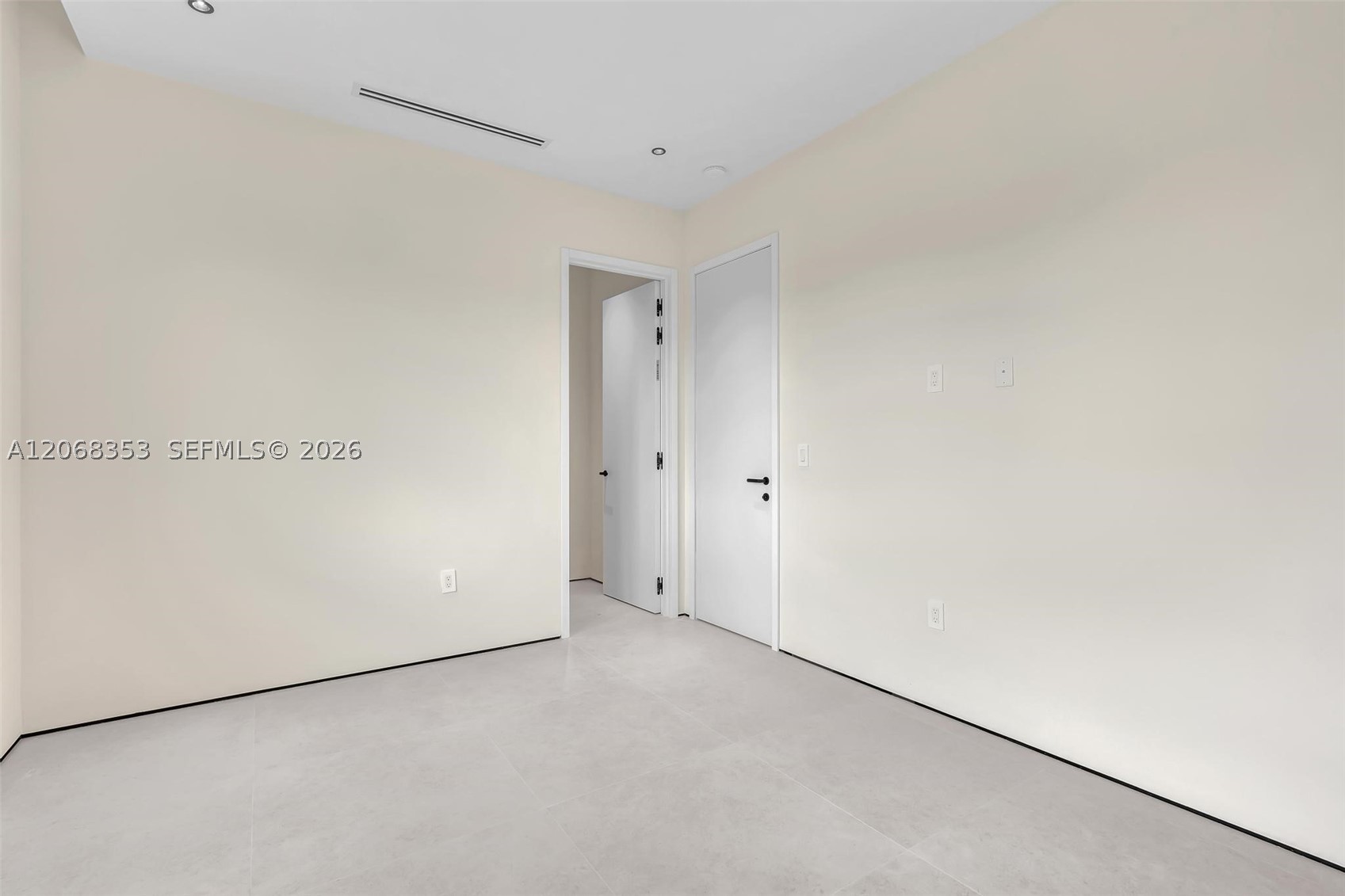 2220 SW 14th St, Miami FL 33145