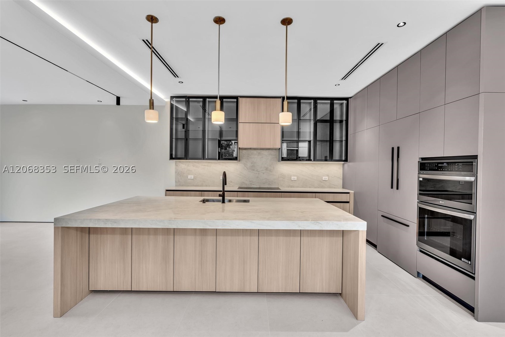 2220 SW 14th St, Miami FL 33145