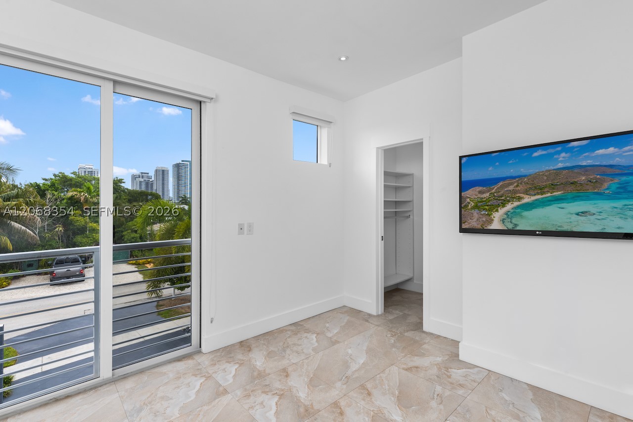 1000 SW 4th Ave, Fort Lauderdale FL 33315