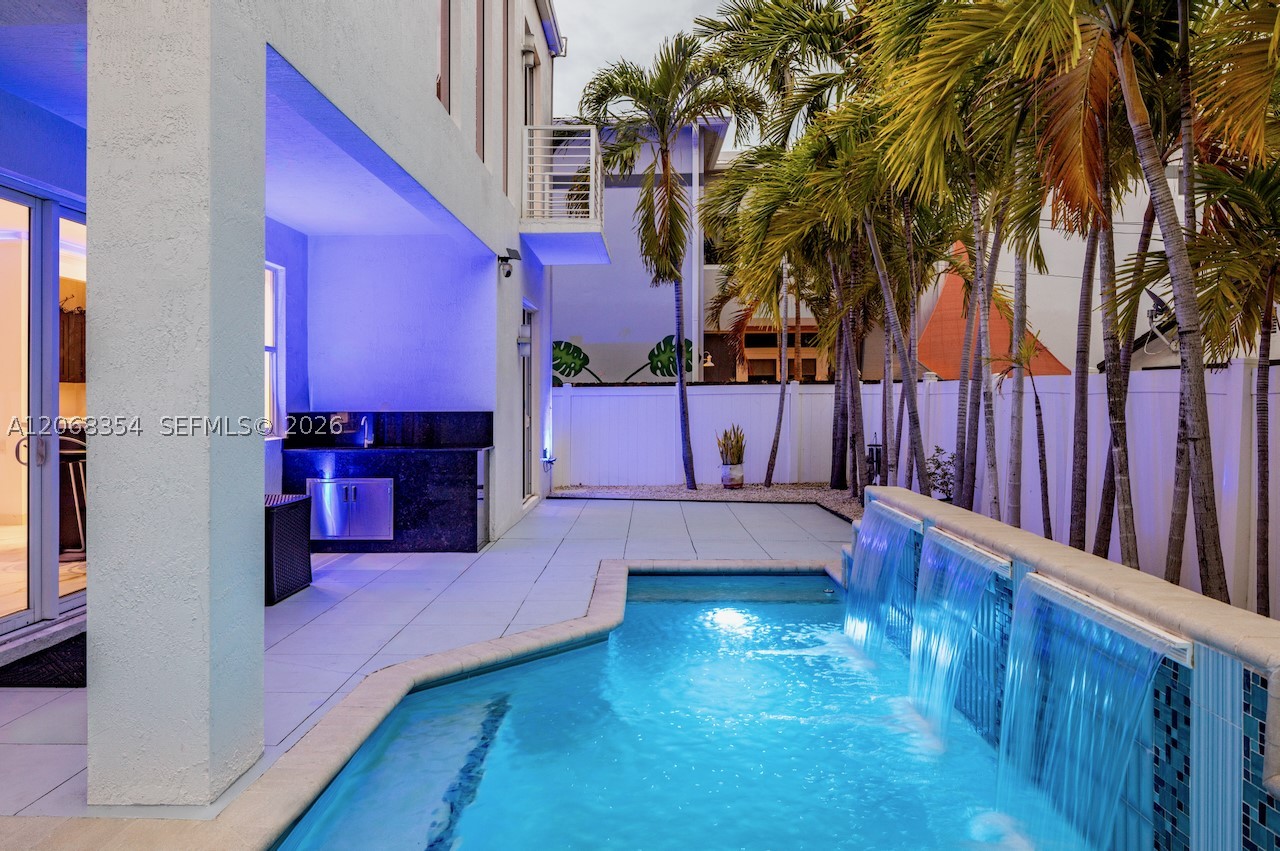1000 SW 4th Ave, Fort Lauderdale FL 33315