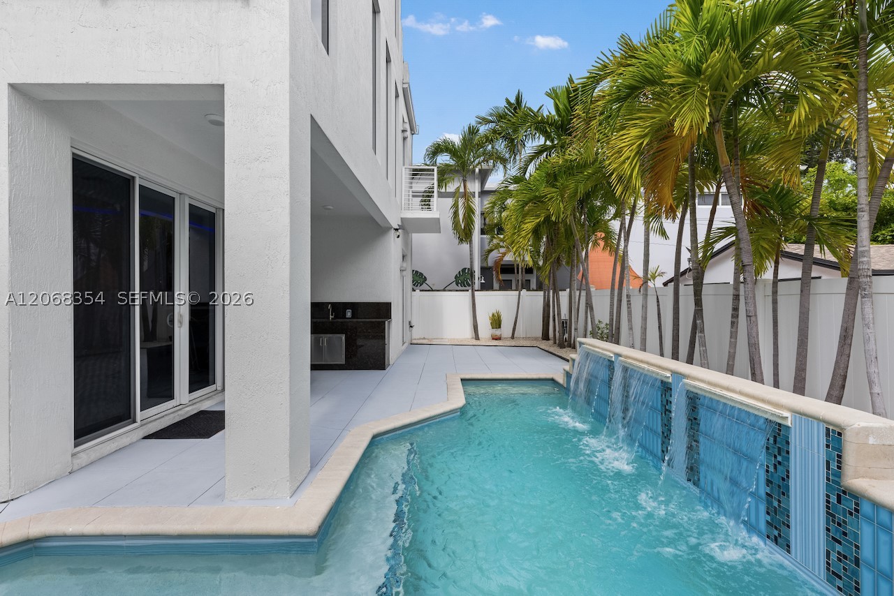 1000 SW 4th Ave, Fort Lauderdale FL 33315