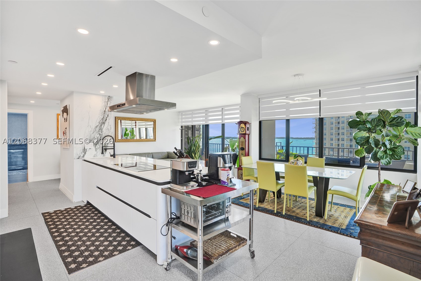 520 Brickell Key Dr #A1015, Miami FL 33131
