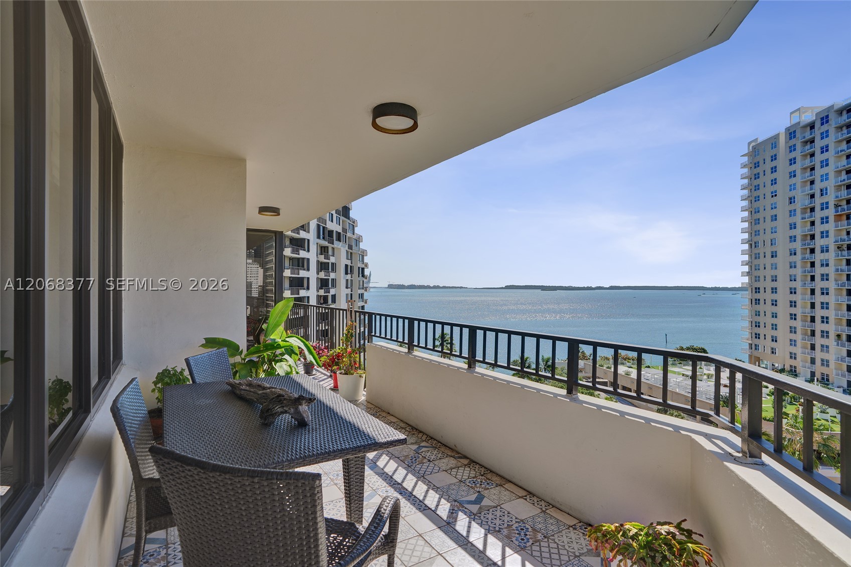 520 Brickell Key Dr #A1015, Miami FL 33131