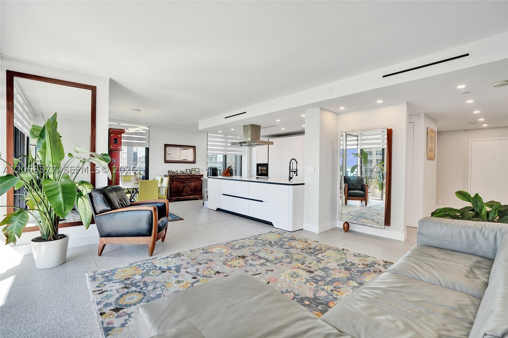 520 Brickell Key Dr #A1015, Miami FL 33131