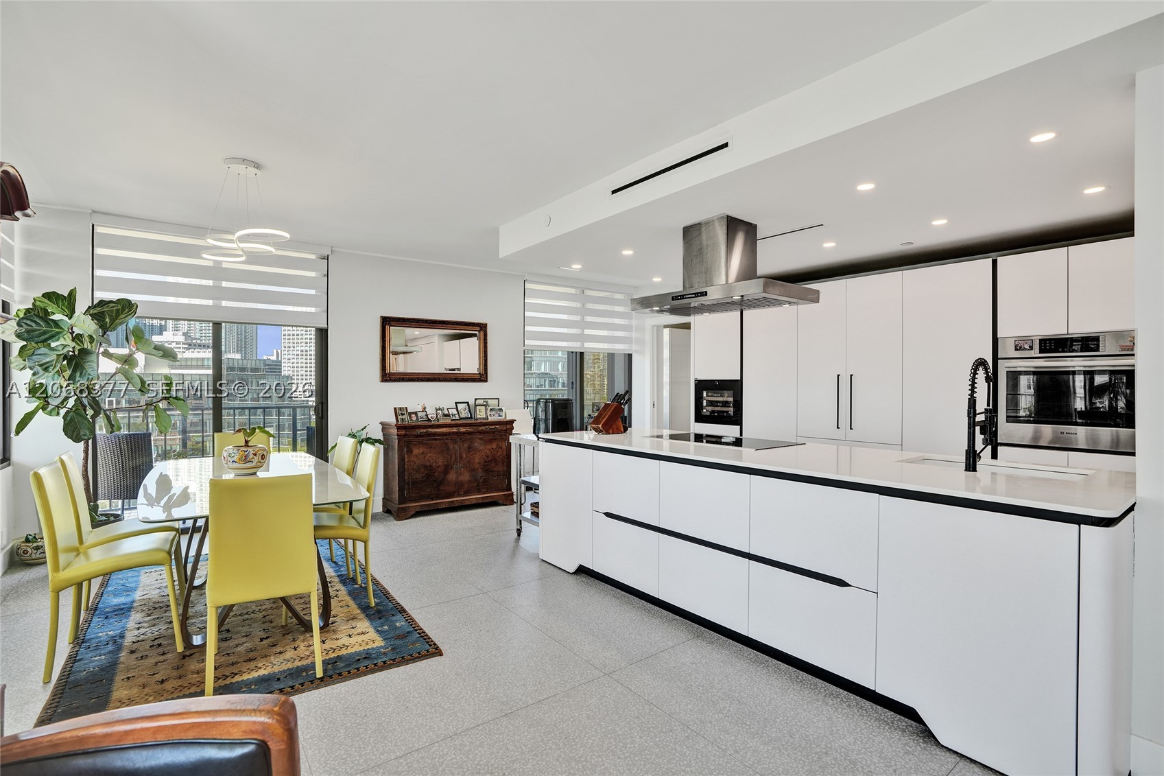 520 Brickell Key Dr #A1015, Miami FL 33131