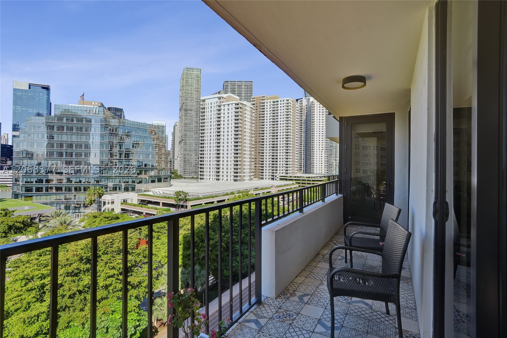 520 Brickell Key Dr #A1015, Miami FL 33131