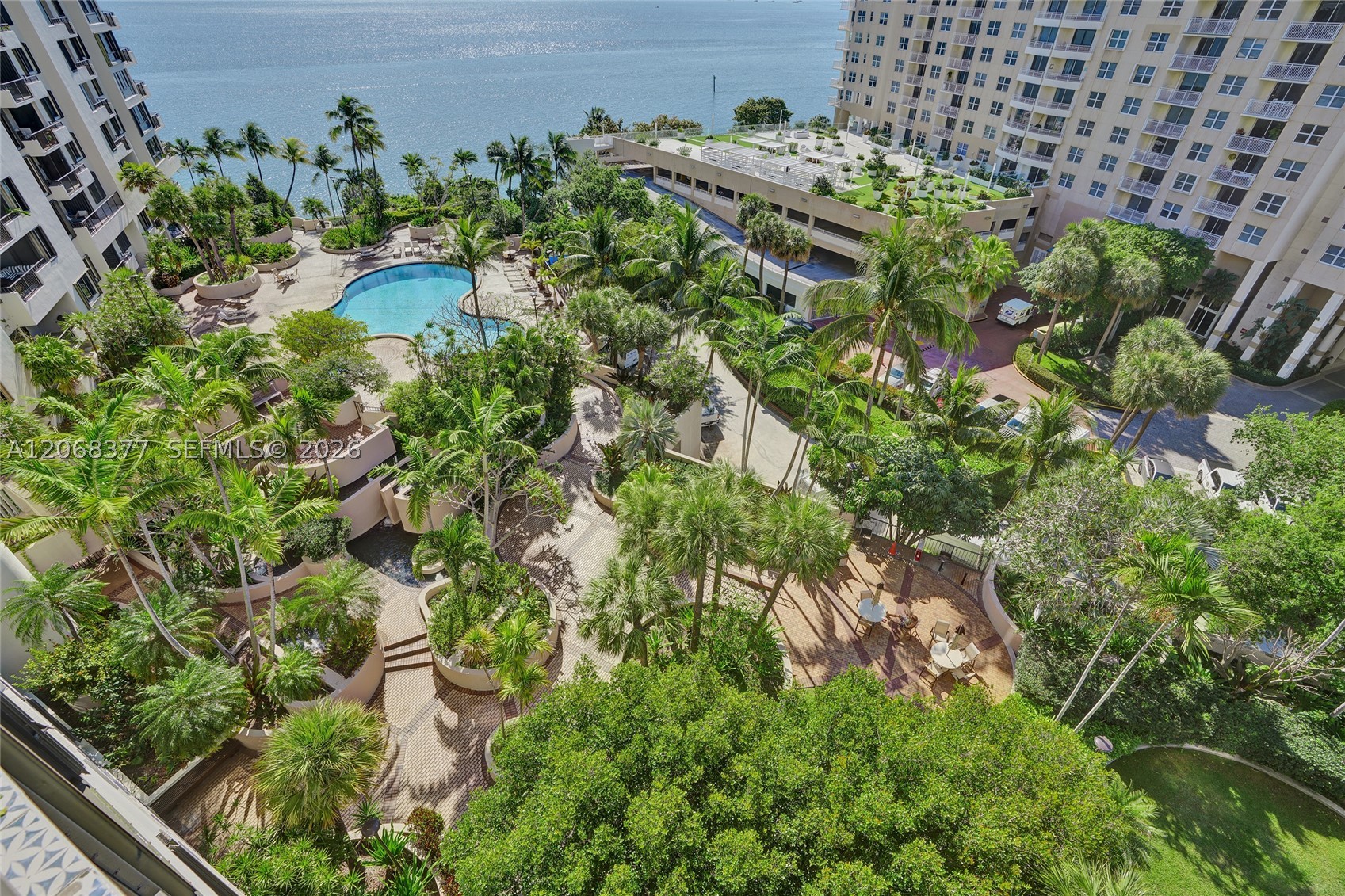 520 Brickell Key Dr #A1015, Miami FL 33131