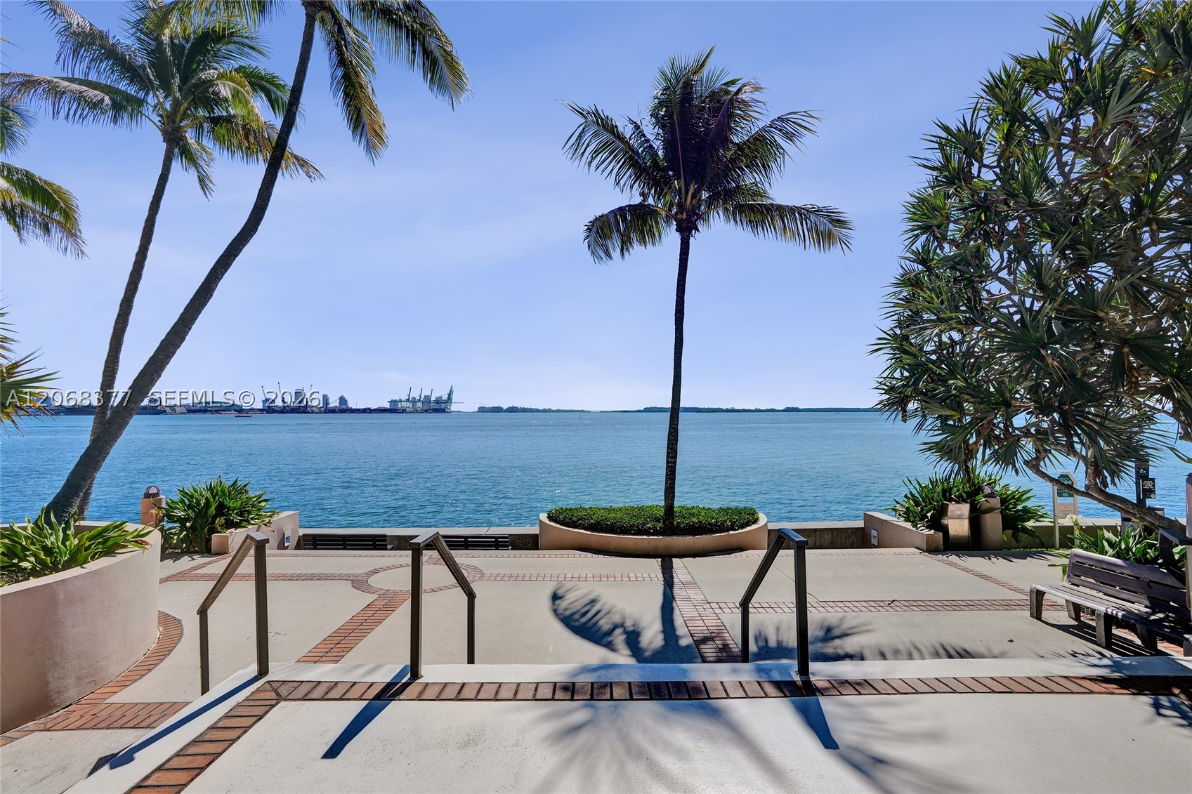 520 Brickell Key Dr #A1015, Miami FL 33131