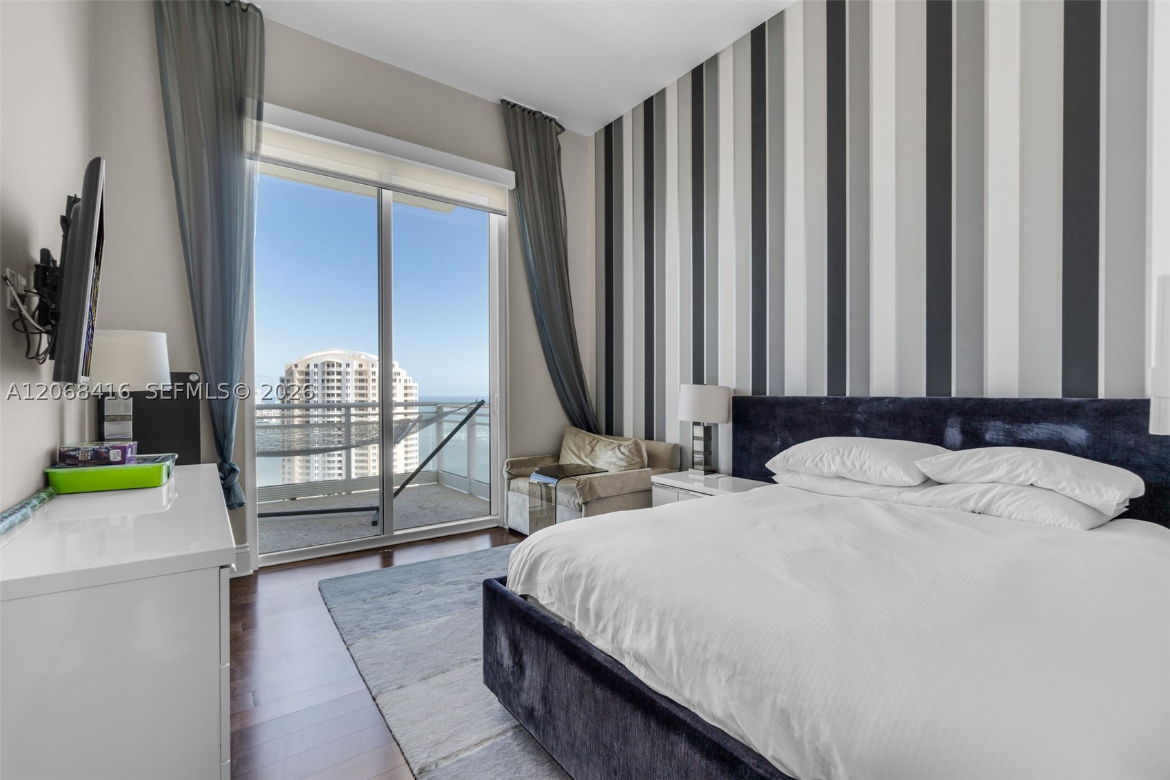 900 Brickell Key Blvd #2904, Miami FL 33131
