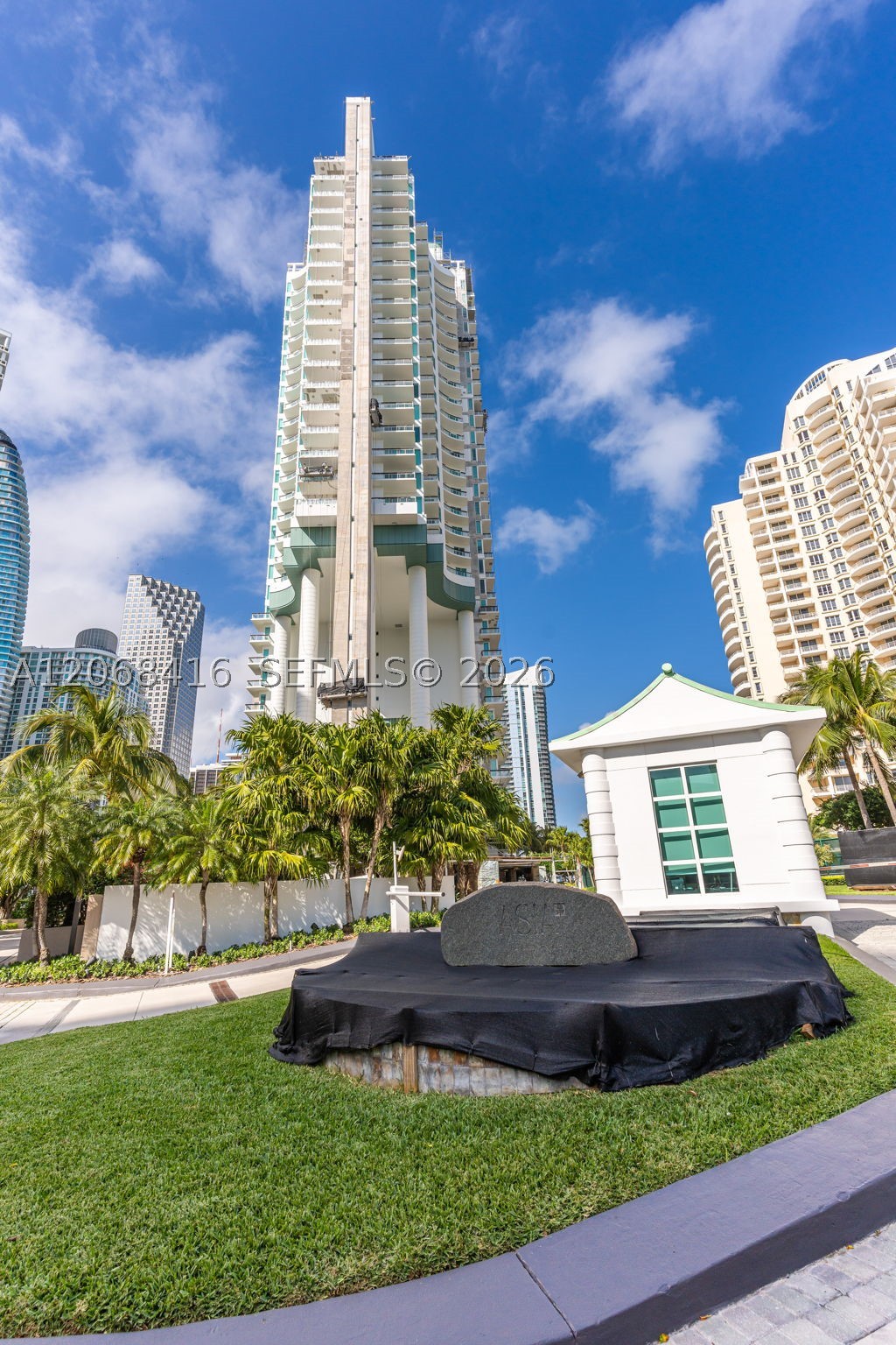 900 Brickell Key Blvd #2904, Miami FL 33131