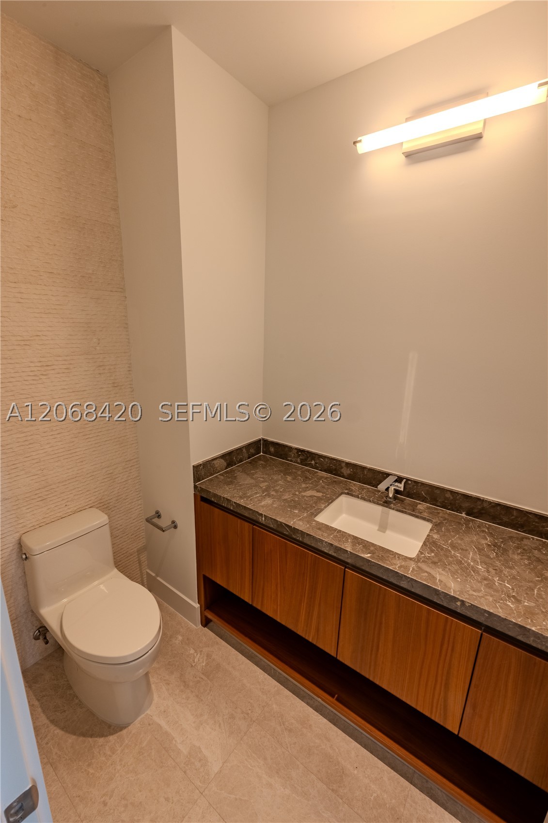 175 SE 25th Rd #1002, Miami FL 33129