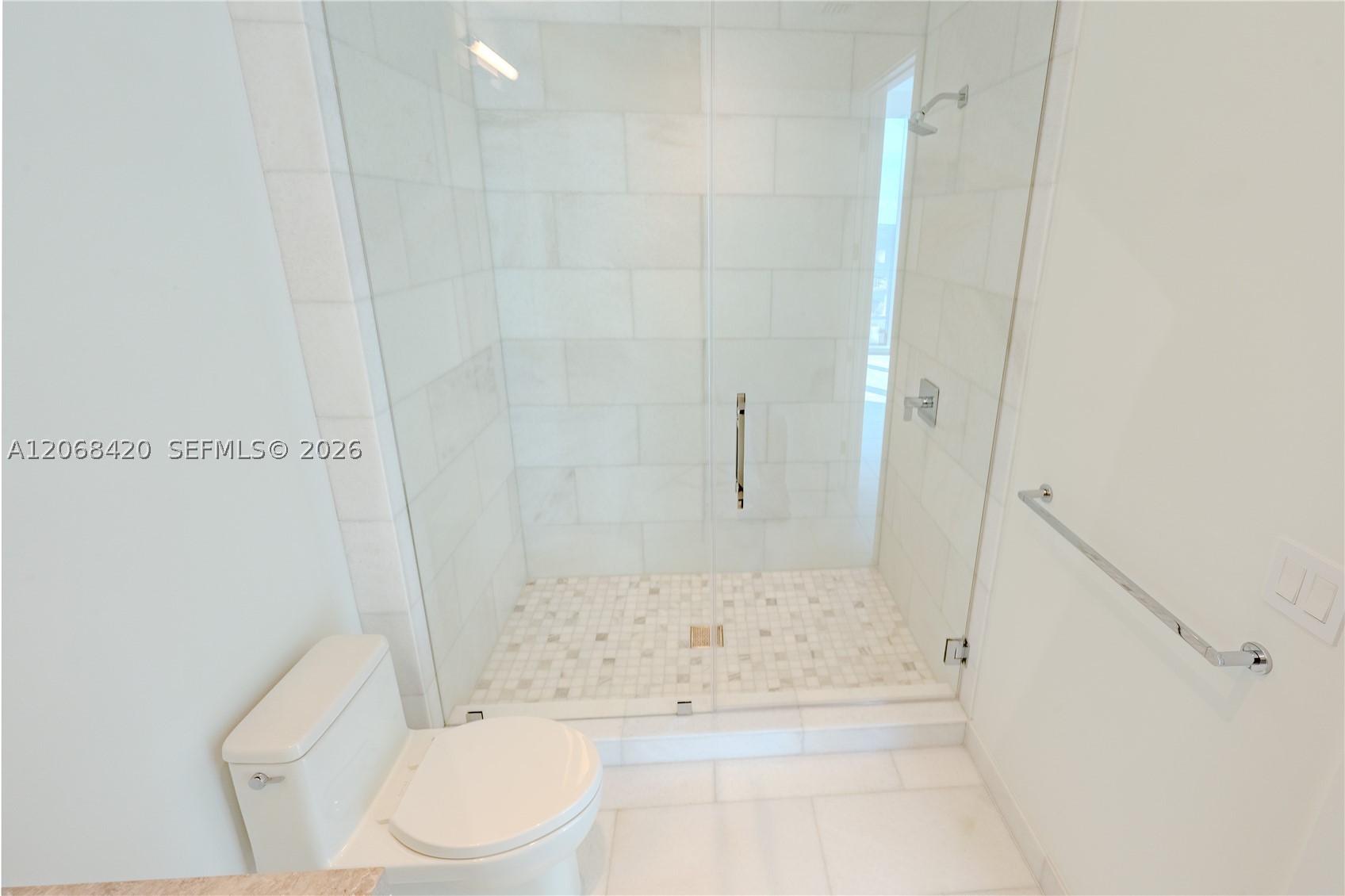 175 SE 25th Rd #1002, Miami FL 33129