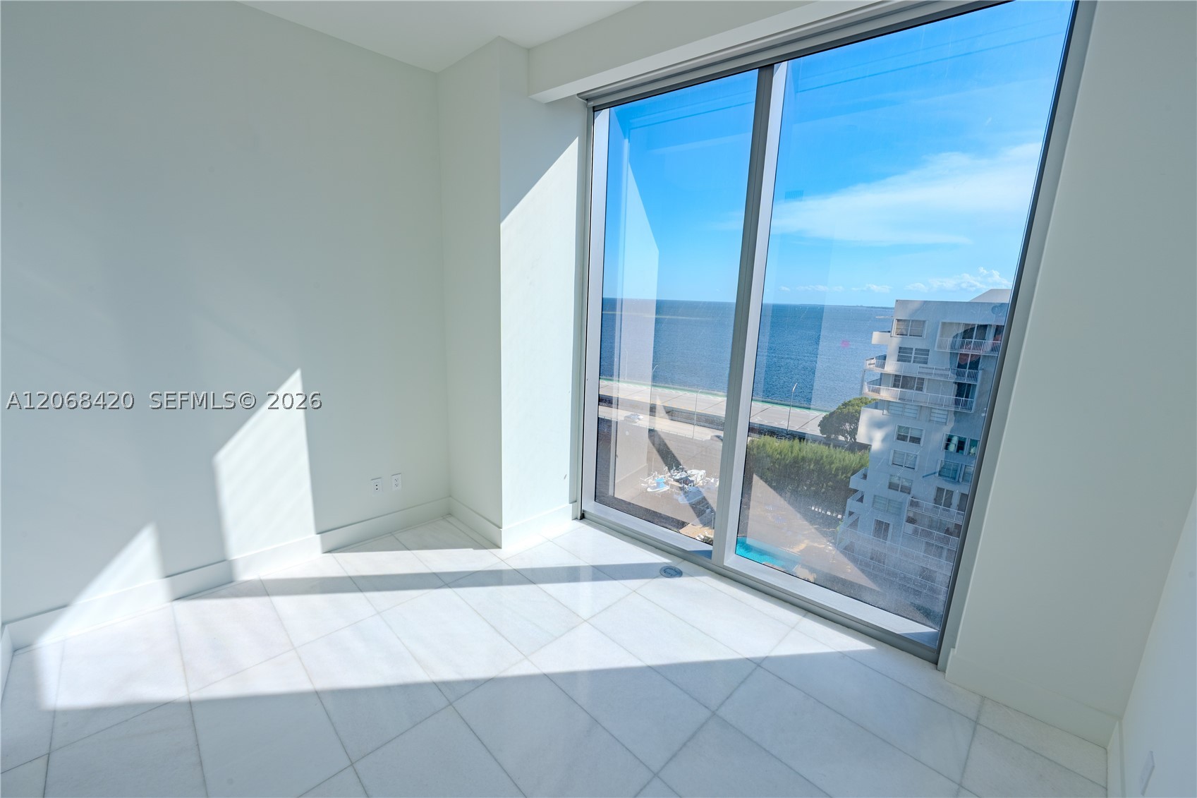 175 SE 25th Rd #1002, Miami FL 33129