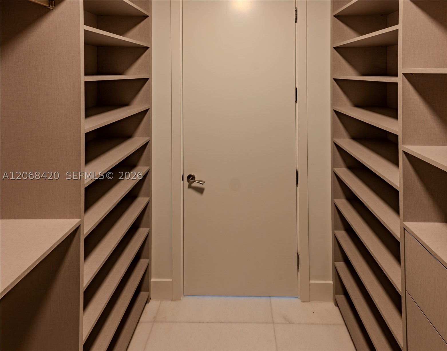 175 SE 25th Rd #1002, Miami FL 33129