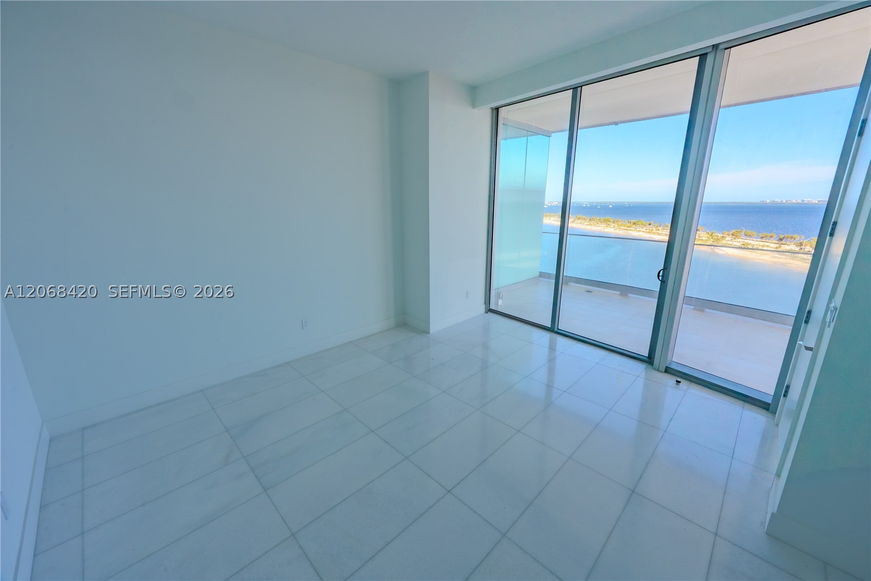 175 SE 25th Rd #1002, Miami FL 33129