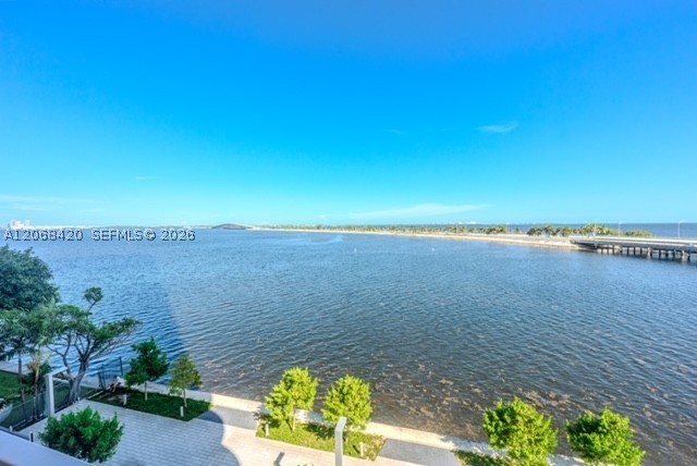 175 SE 25th Rd #1002, Miami FL 33129