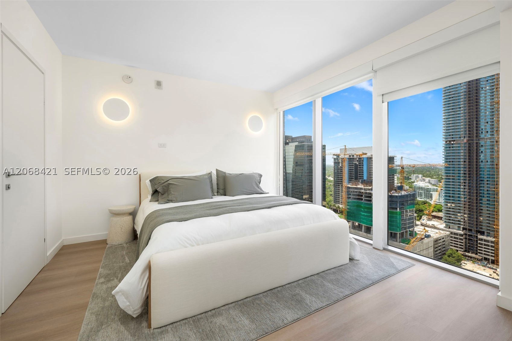1300 Brickell Bay Dr #3501, Miami FL 33131