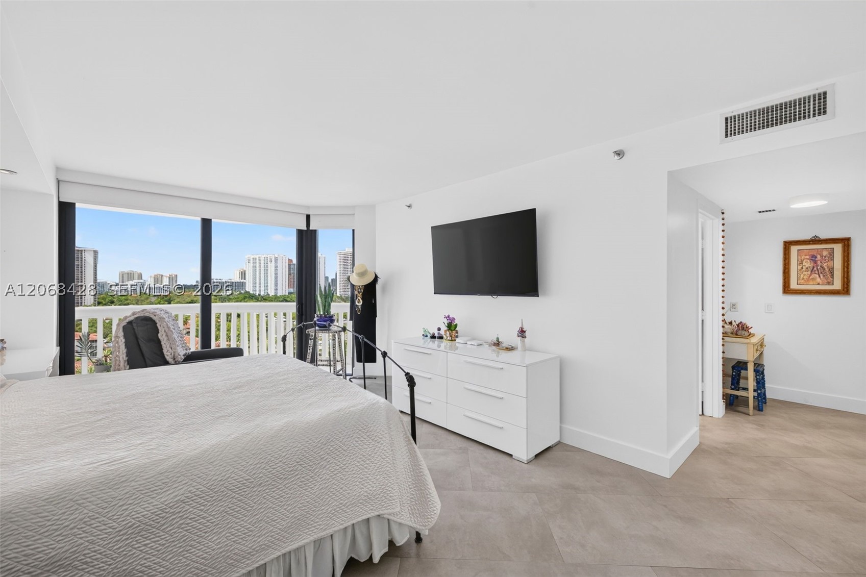 1000 Island Blvd #1204, Aventura FL 33160