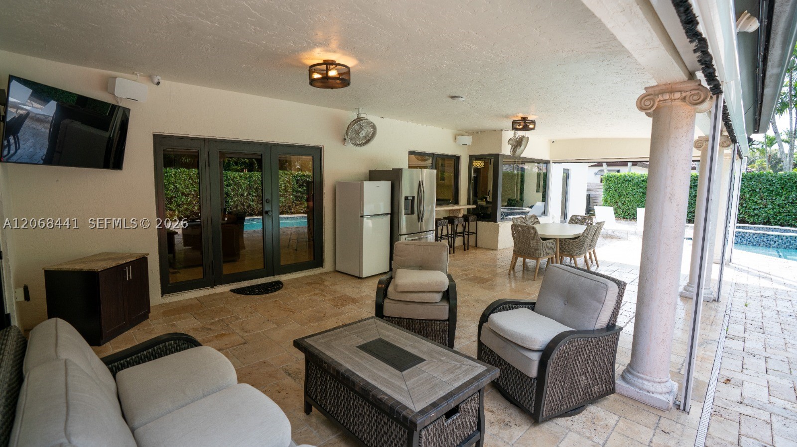 15600 NW 82nd Ct, Miami Lakes FL 33016