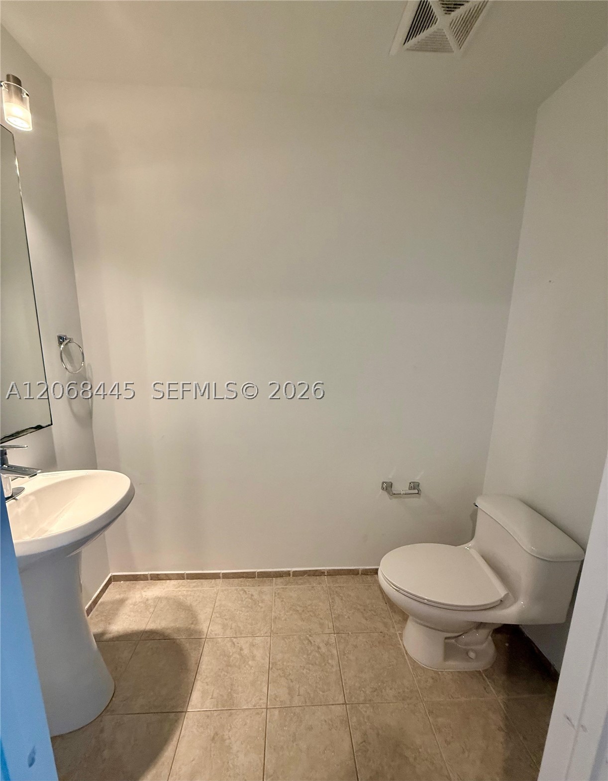 60 SW 13th St #1618, Miami FL 33130