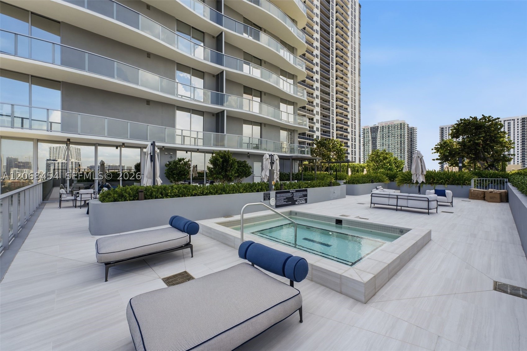 1400 Biscayne Blvd. #3004, Miami FL 33132