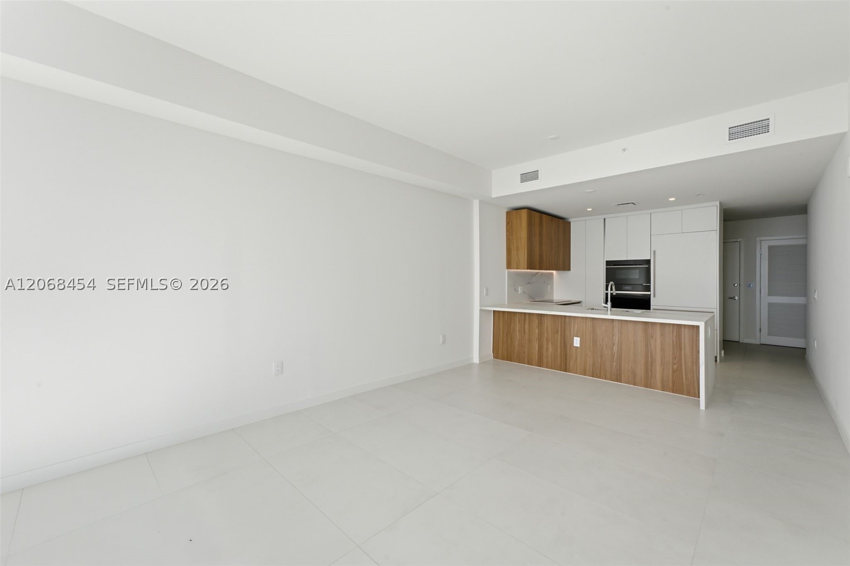 1400 Biscayne Blvd. #3004, Miami FL 33132