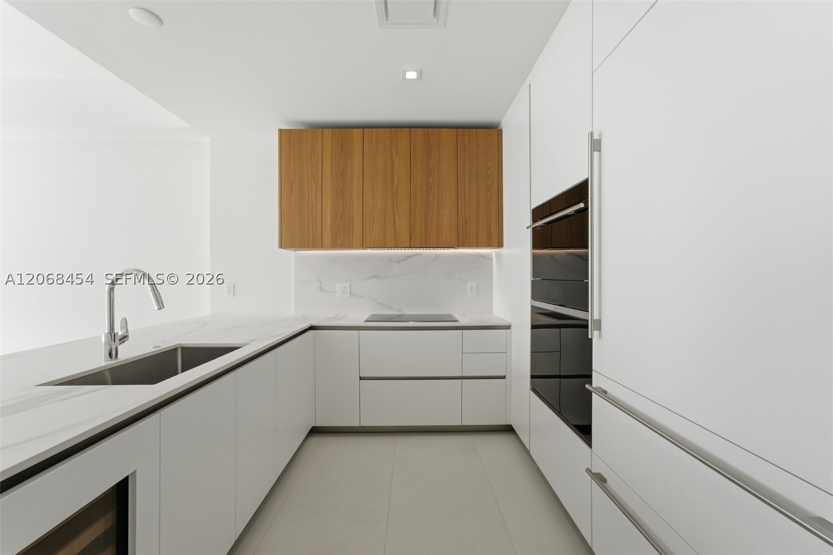 1400 Biscayne Blvd. #3004, Miami FL 33132